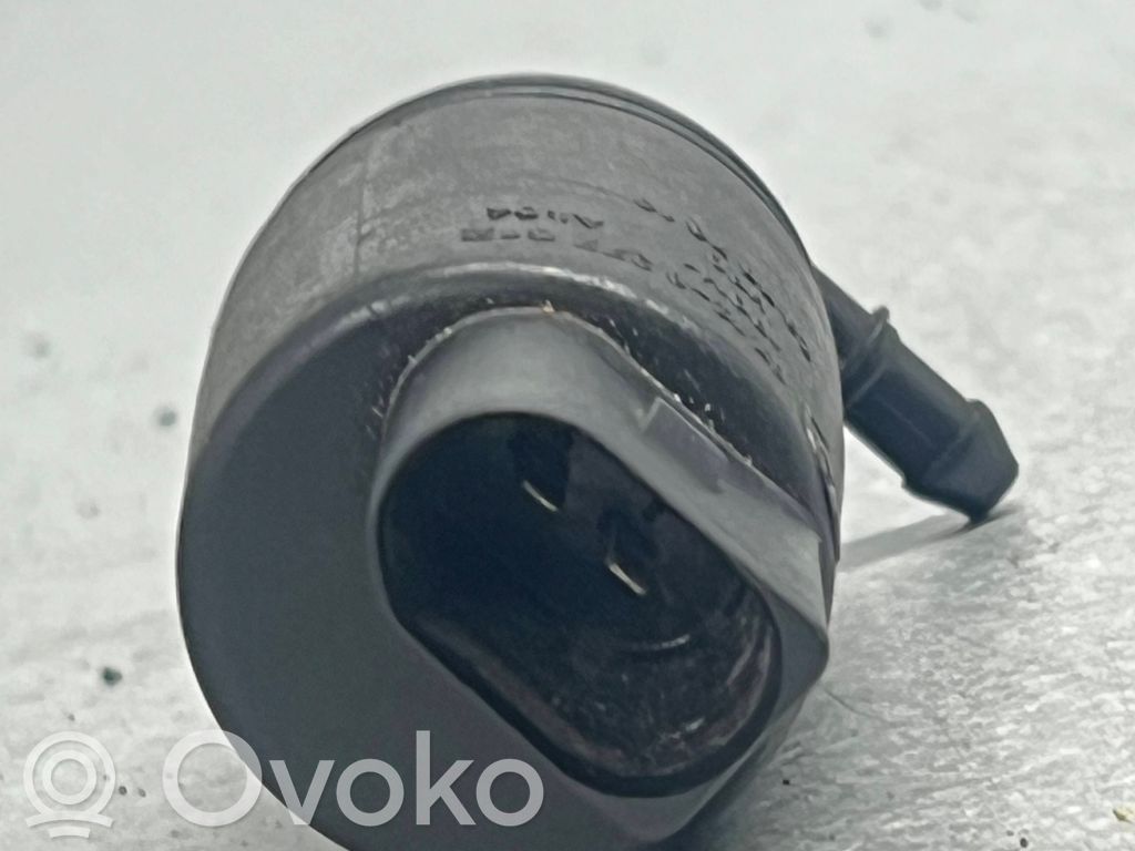 BMW 3 E90 E91 Windscreen/windshield washer pump 