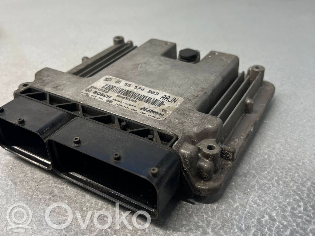 Opel Insignia A Engine control unit/module 