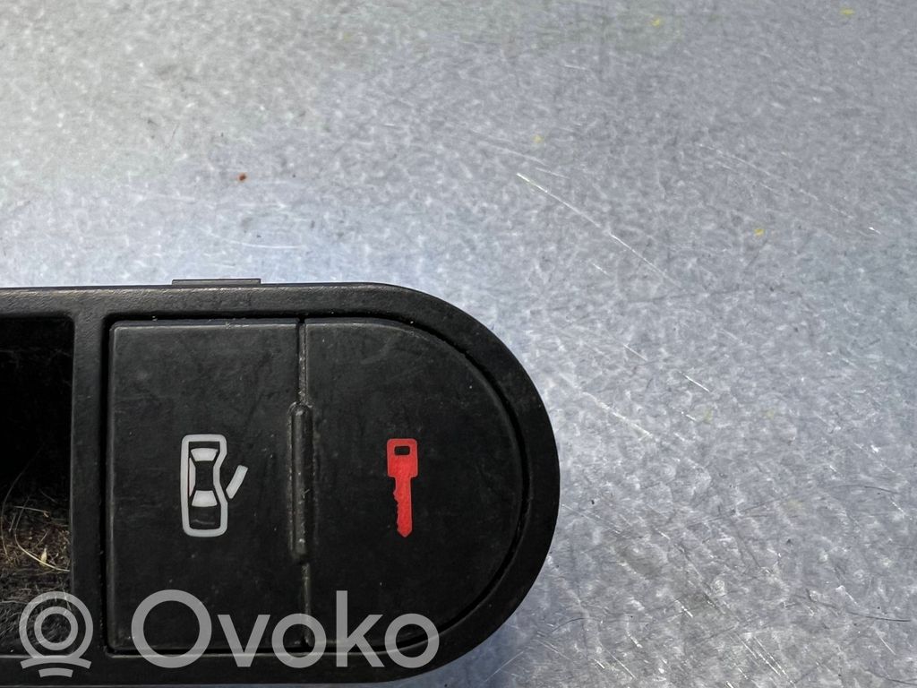 Audi TT Mk1 Central locking switch button 