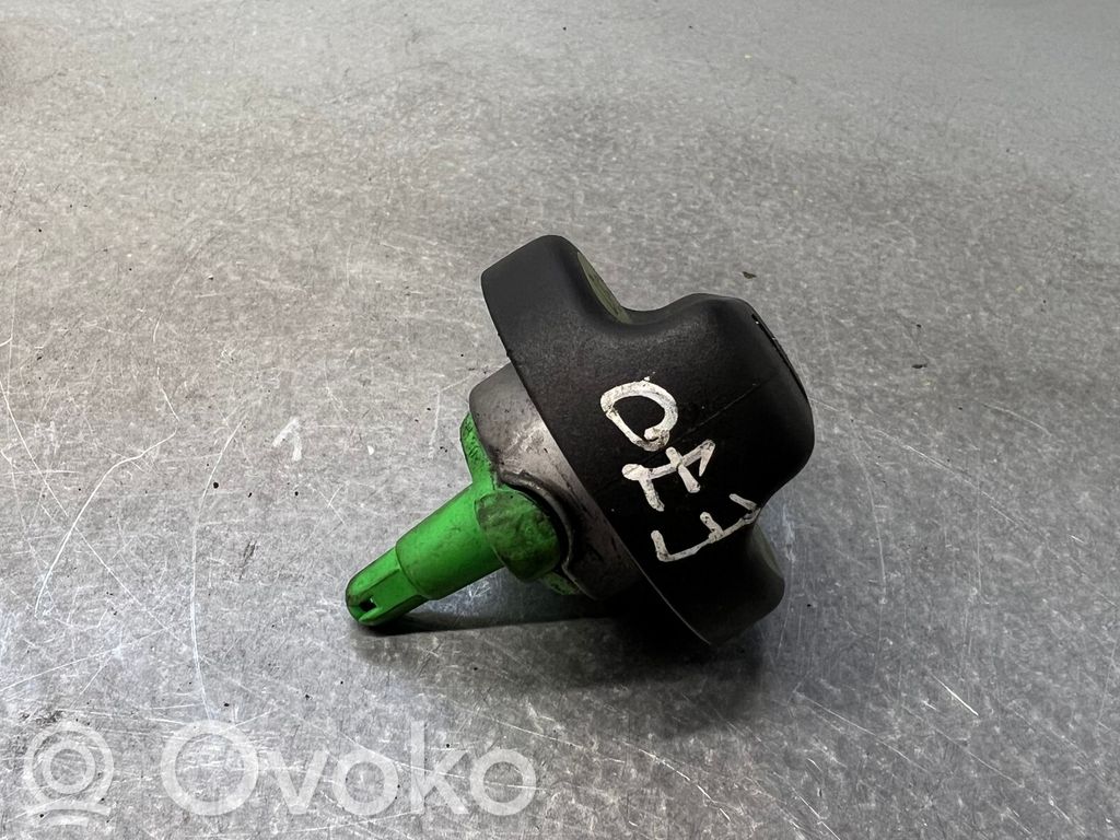 BMW X5 E70 Fuel tank cap 