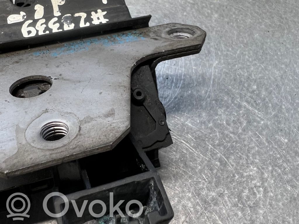 Ford Mondeo Mk III Loading door lock 