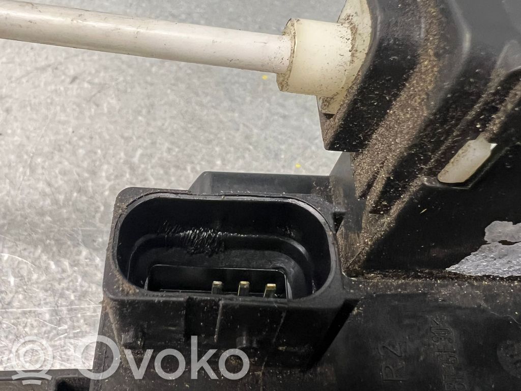 Opel Vectra C Front door lock 