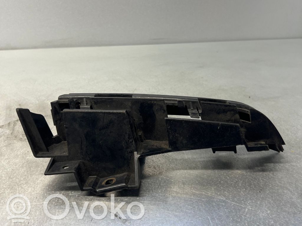 BMW 3 E46 Takavalon valaisimen muotolista 