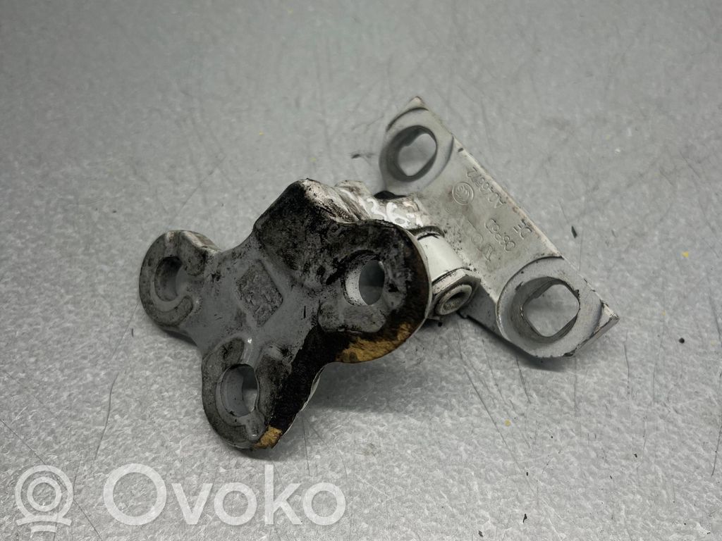 Front door upper hinge   31299542,31299542
