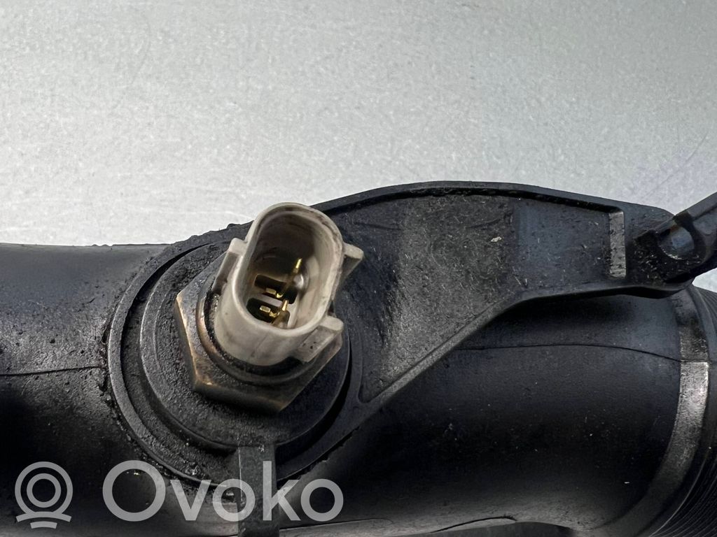 Toyota Avensis T250 Wąż / Rura intercoolera 