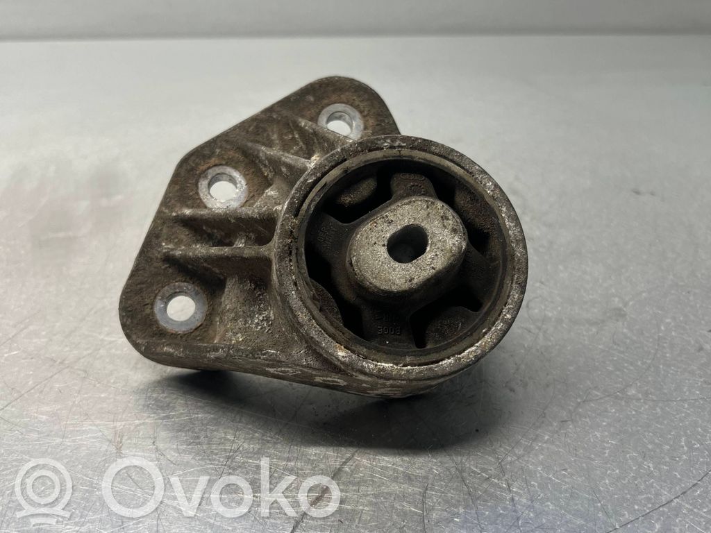 Audi A8 S8 D3 4E Suport fixare diferențial spate 