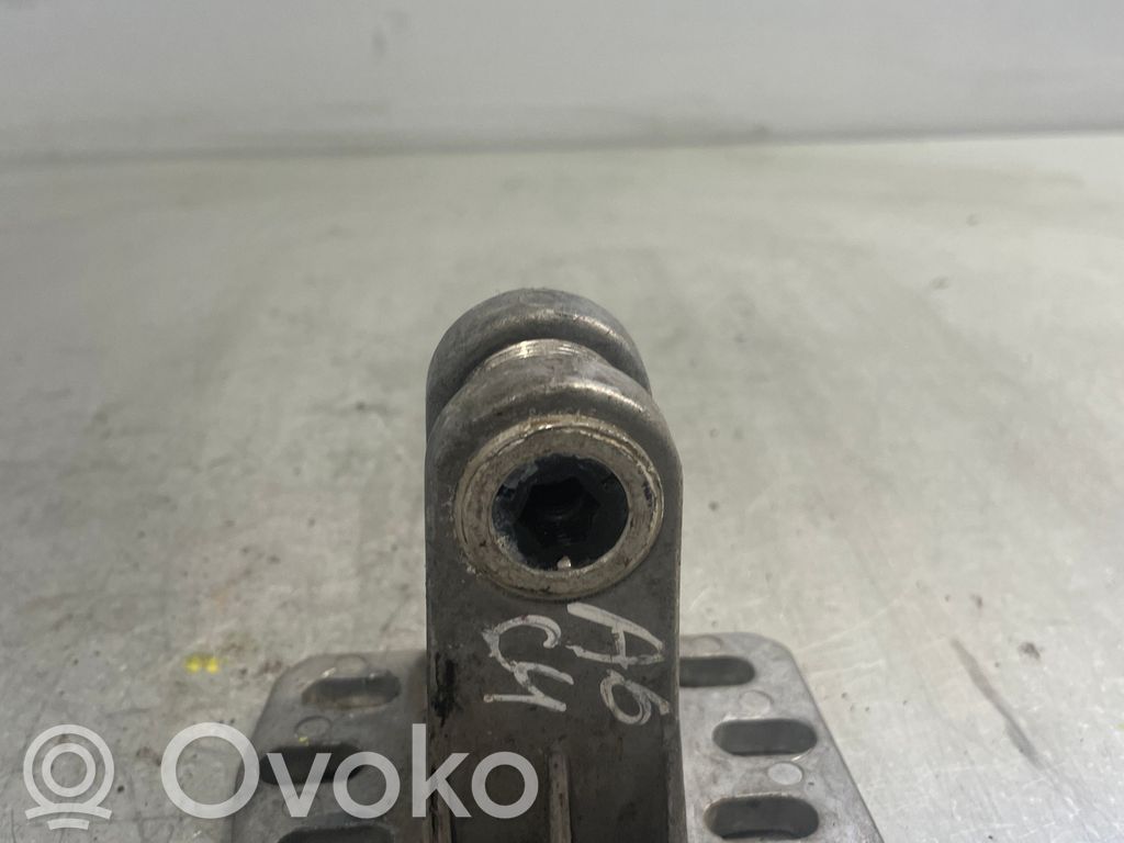 Audi A6 S6 C4 4A Front bumper mounting bracket 