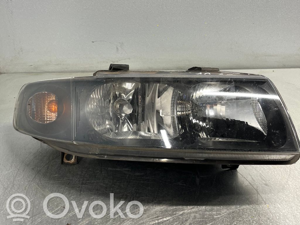 Seat Toledo II (1M) Headlight/headlamp 