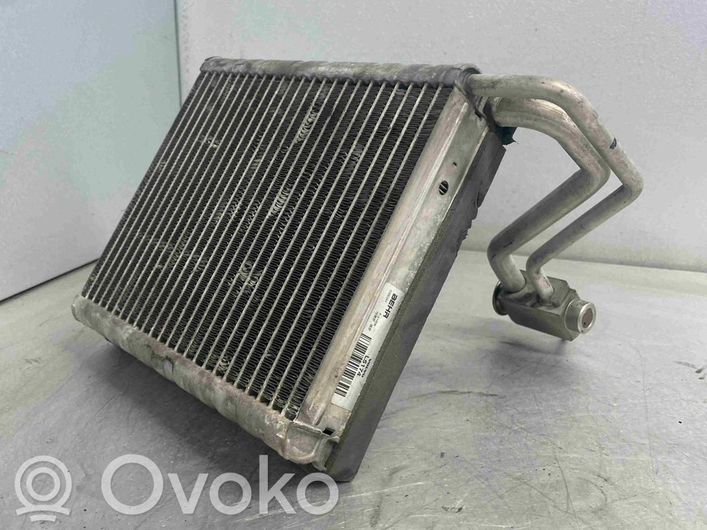 Volvo XC60 Oro kondicionieriaus radiatorius (salone) 