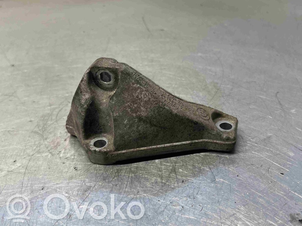 BMW 3 E90 E91 Engine mounting bracket 