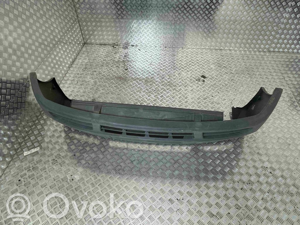 Opel Vivaro Parachoques delantero 