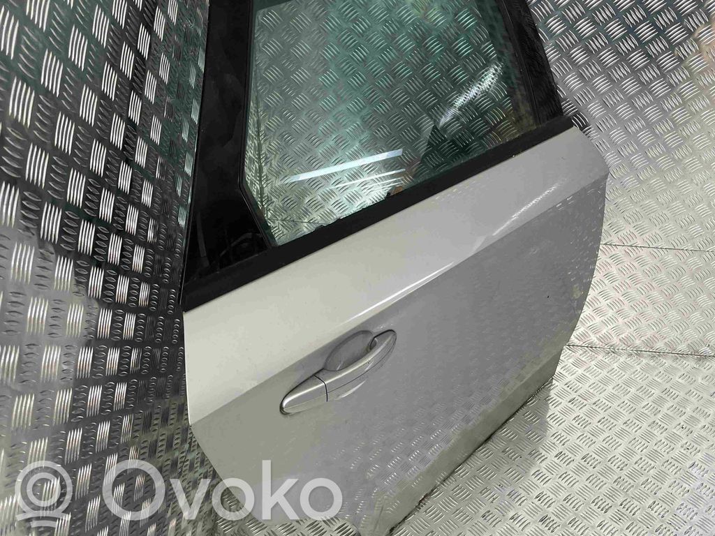 Ford Mondeo MK IV Puerta trasera 