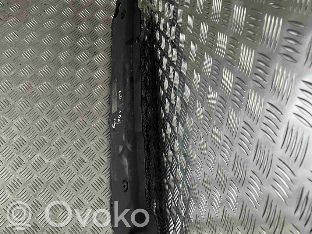 BMW 5 E60 E61 Radiatoru paneļa augšējā daļa (televizors) 