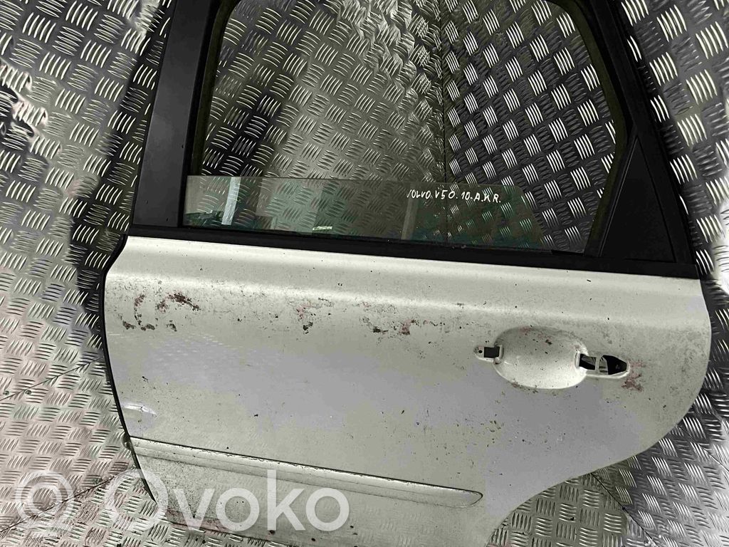 Volvo V50 Aizmugurējās durvis 