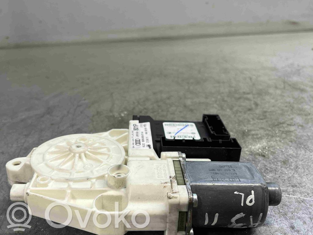 Silniczek podnośnika szyby drzwi   8P0959802P,8P0959802P