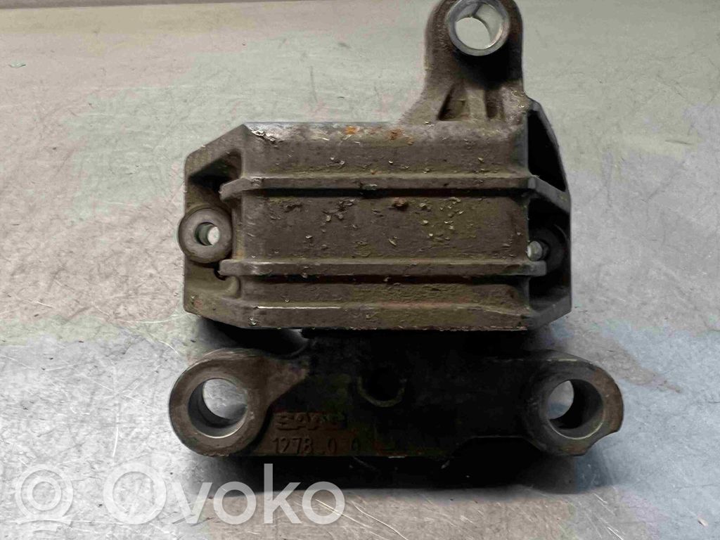 Saab 9-3 Ver2 Engine mount bracket 
