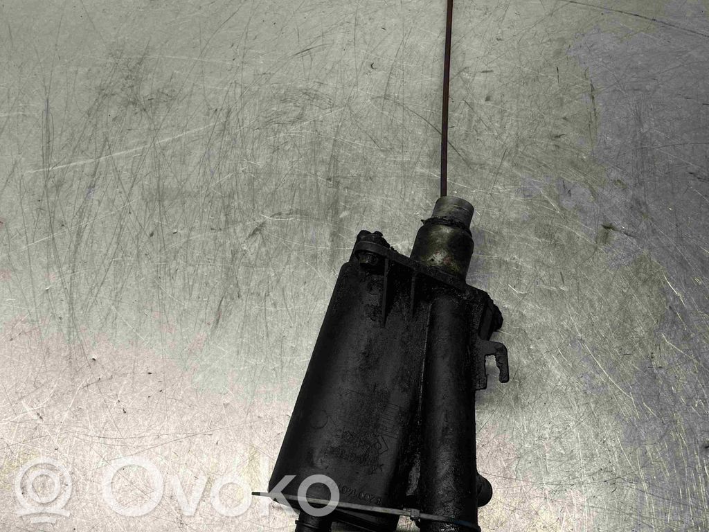 Renault Megane II Oil level dip stick 