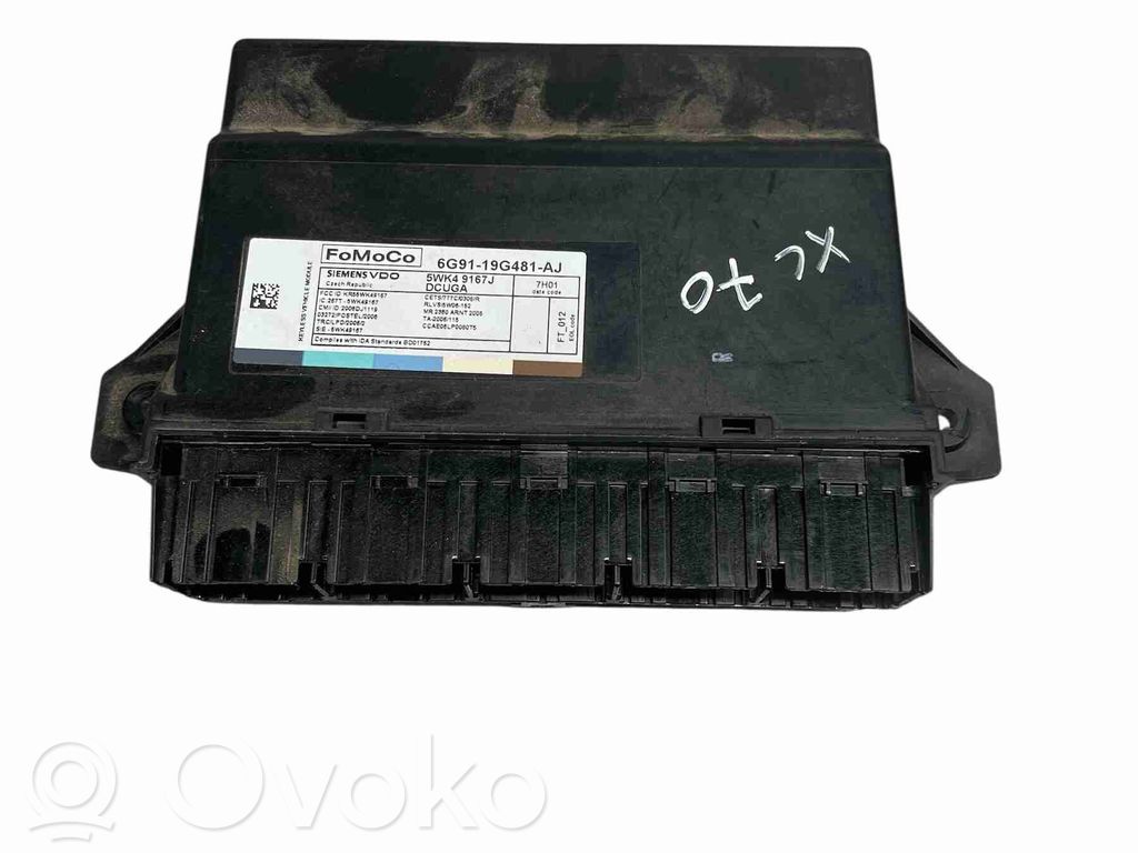 Volvo XC70 Keyless (KESSY) go control unit/module 