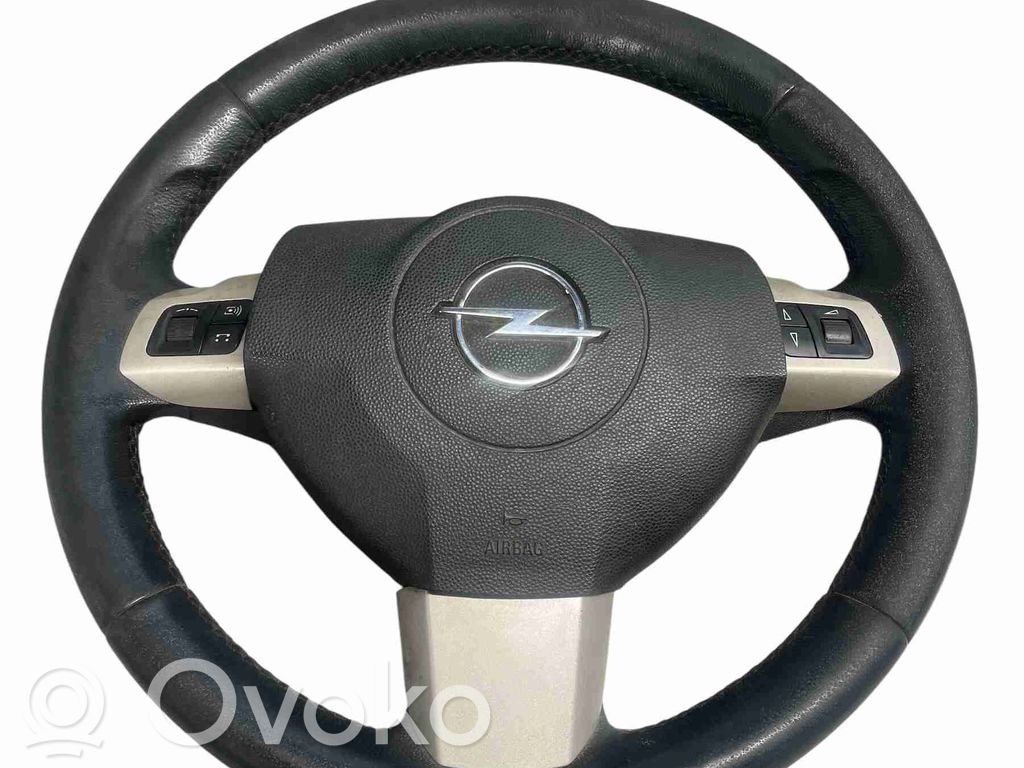 Opel Astra H Ohjauspyörä 