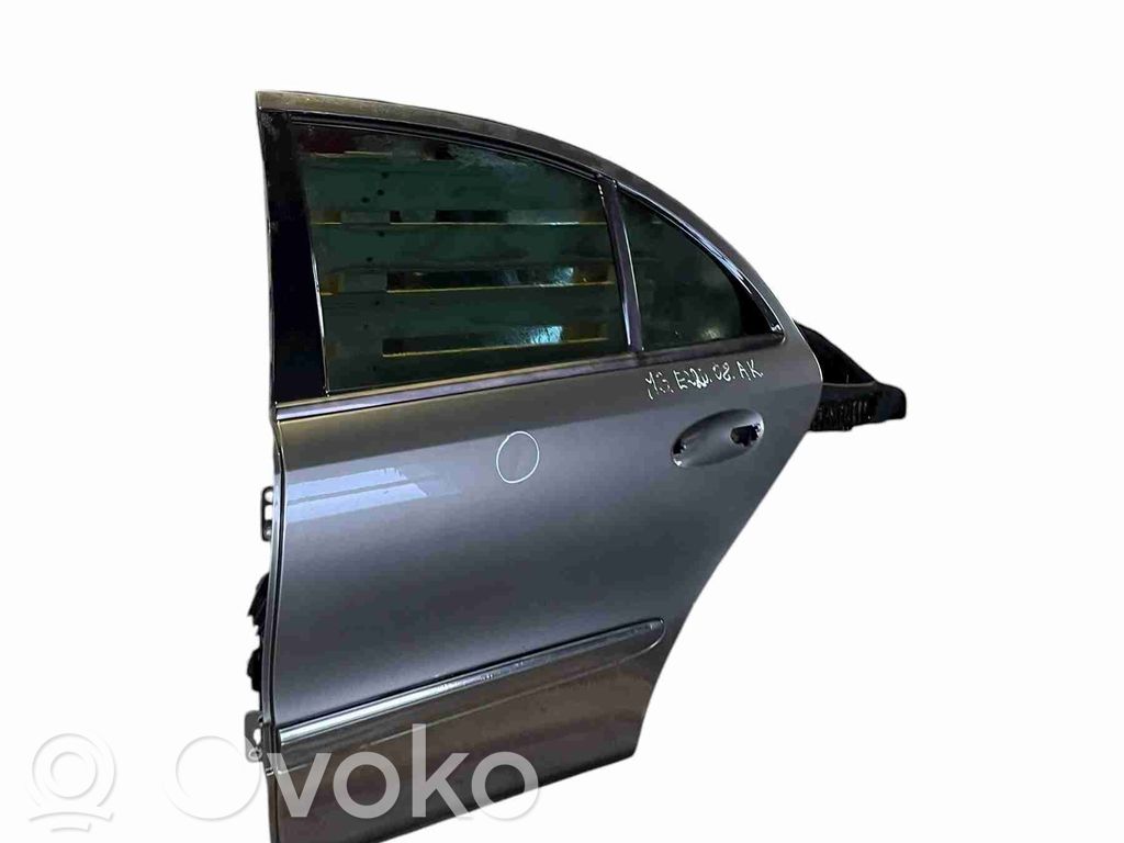 Mercedes-Benz E W211 Puerta trasera 