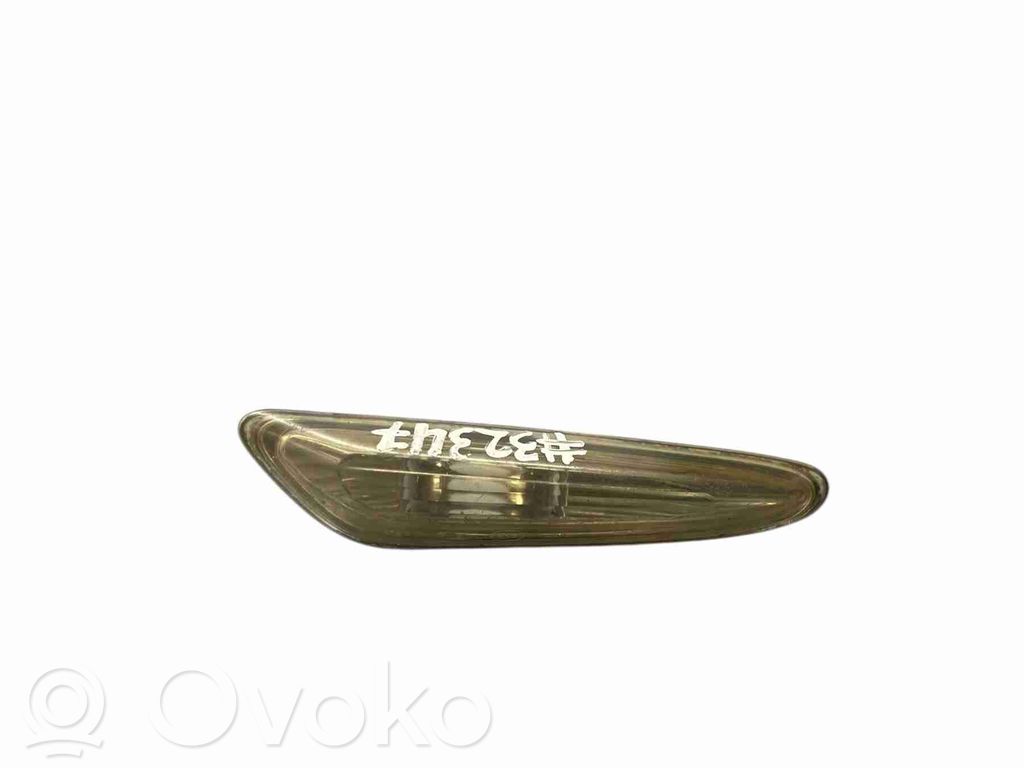 Front fender indicator light   341844801,341844801