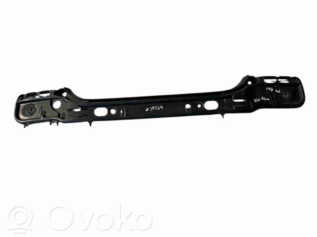 BMW 5 E60 E61 Support de pare-chocs arrière 
