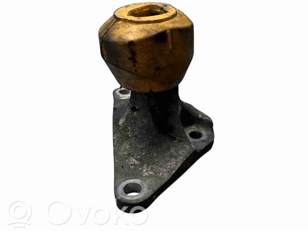 Audi A6 S6 C6 4F Engine mount bracket 