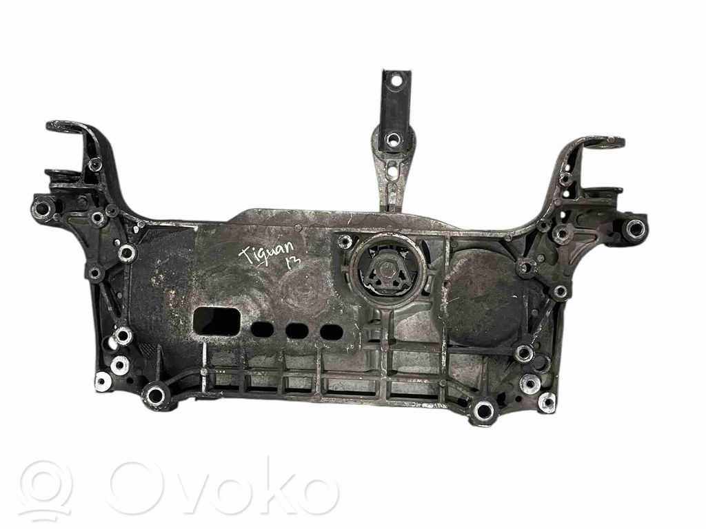 Volkswagen PASSAT B7 Front subframe 