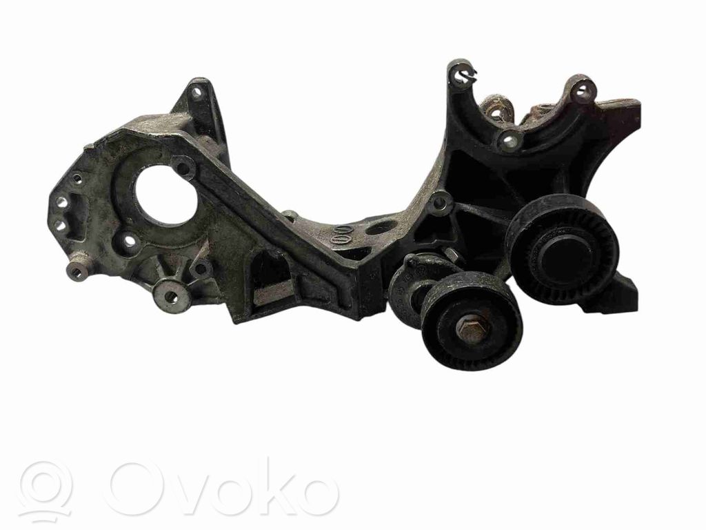 Volkswagen Touran I Mocowanie alternatora 