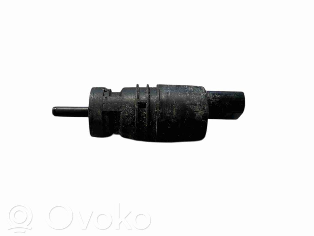 BMW 1 F20 F21 Windscreen/windshield washer pump 
