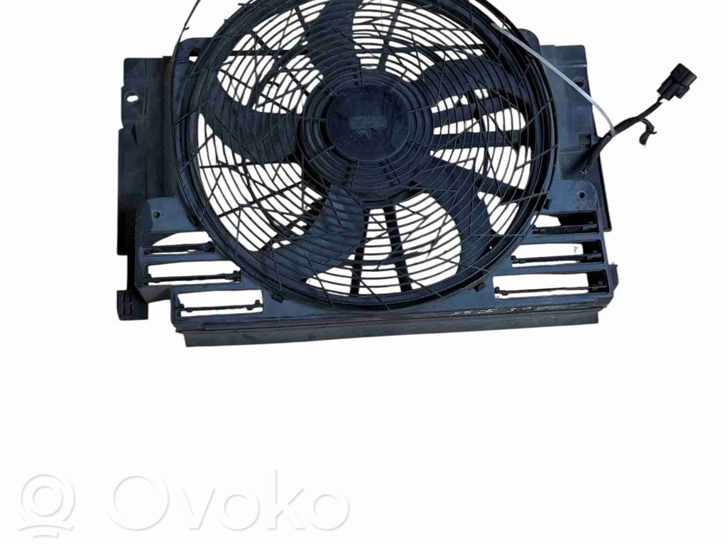 BMW X5 E53 Elektrisks radiatoru ventilators 