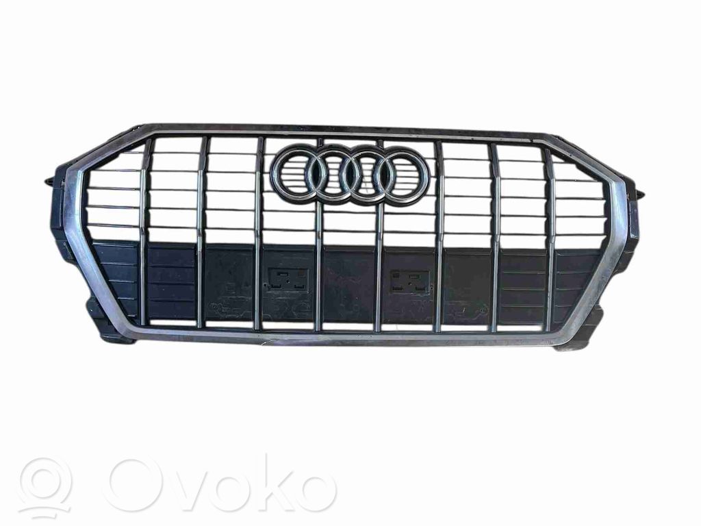 Audi Q3 F3 Etupuskurin ylempi jäähdytinsäleikkö 