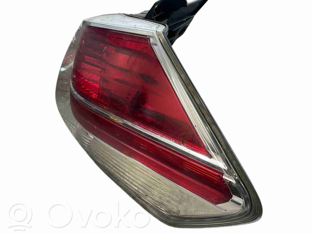 Nissan X-Trail T32 Lampă spate în caroserie 