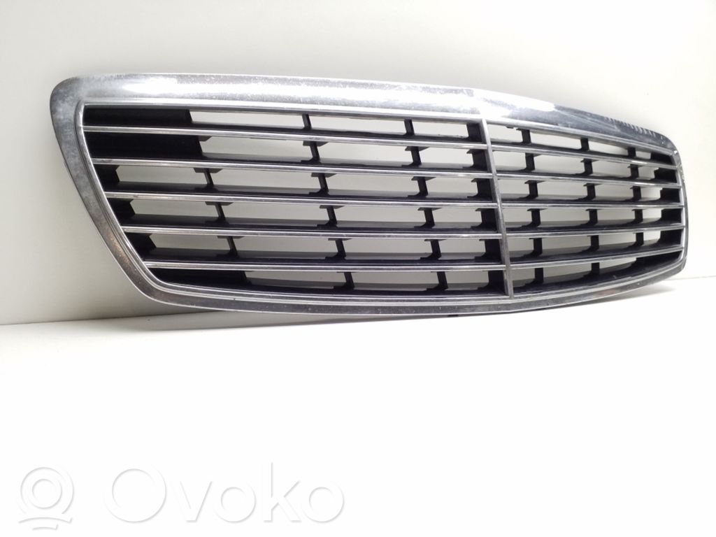 Mercedes-Benz E W211 Front grill 
