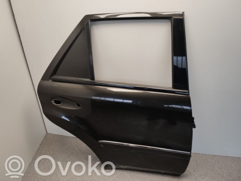 Mercedes-Benz ML W164 Puerta trasera 
