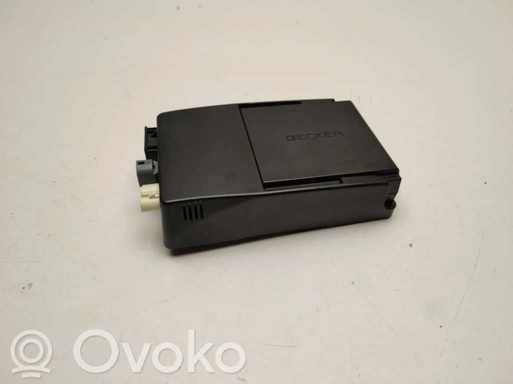 Panel / Radioodtwarzacz CD/DVD/GPS   A1669000609,A1669021105,A1729016903