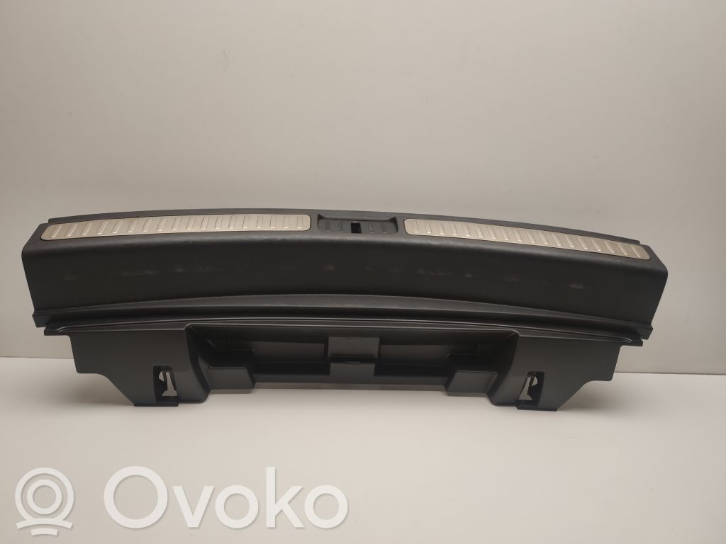 Porsche Macan (95B) Moldura lateral de la puerta/portón del maletero 