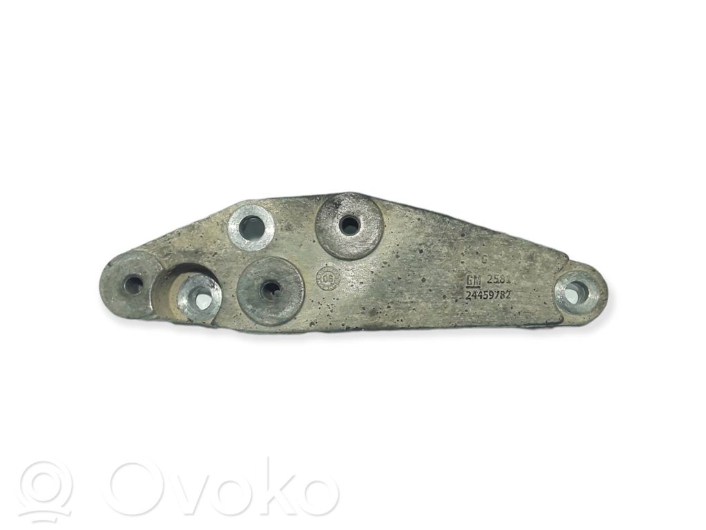 Opel Zafira B Gearbox mounting bracket 