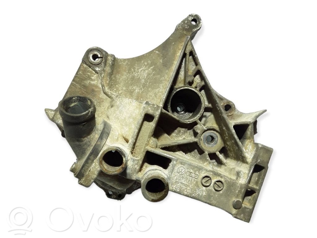 Volkswagen PASSAT B5 Engine mounting bracket 