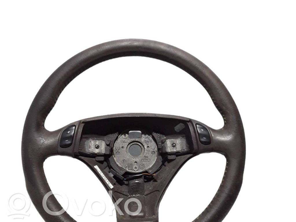 Ohjauspyörä   4B0419091,4B0880201