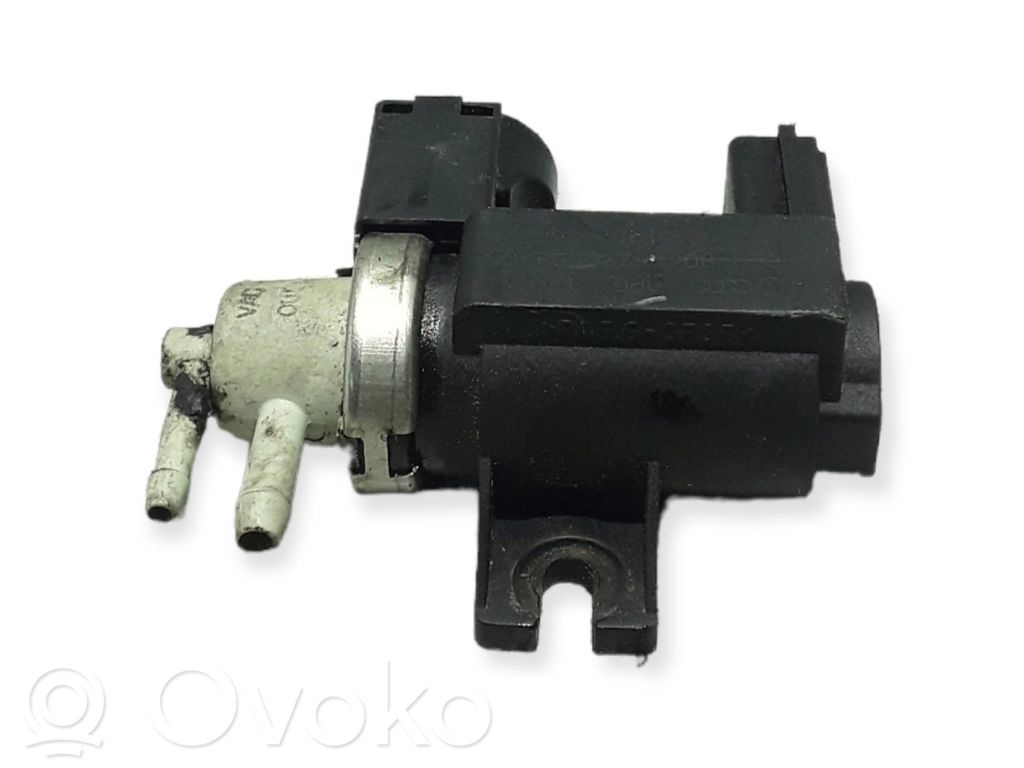 Audi A4 S4 B7 8E 8H Zawór podciśnienia / Elektrozawór turbiny 