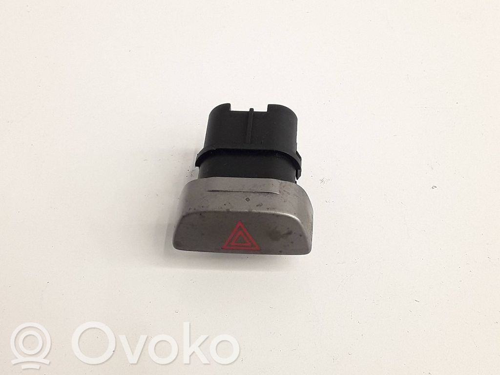 Ford Focus Botón interruptor de luz de peligro 