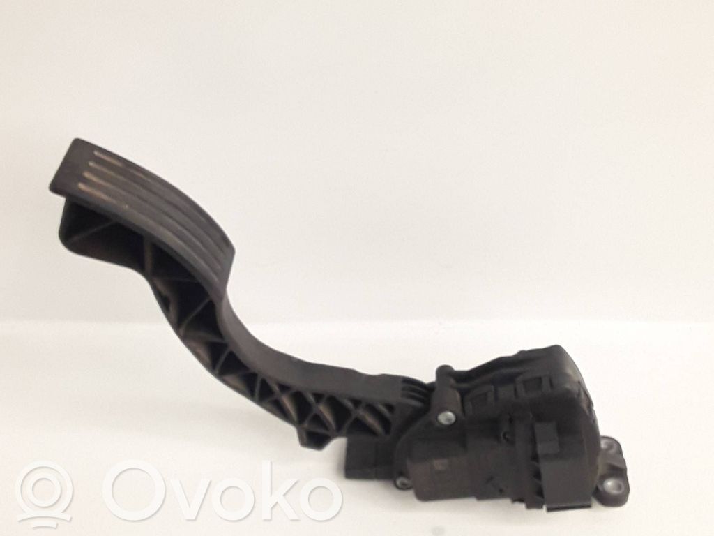 Volvo V50 Accelerator throttle pedal 