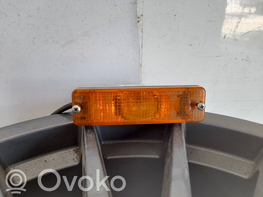 Volkswagen Golf II Semnalizator față 