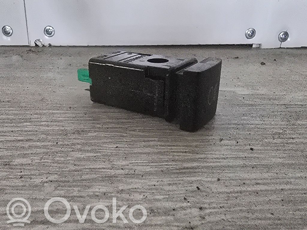 Fog light switch   4409223