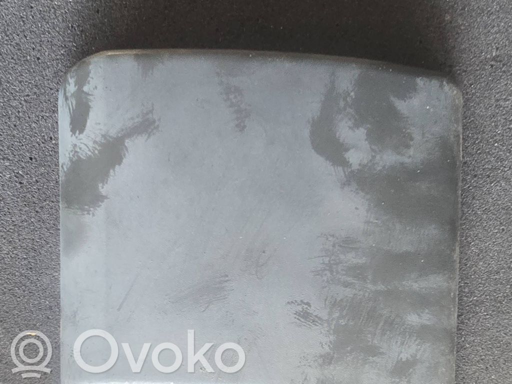 Renault Trafic II (X83) Inne elementy wykończeniowe drzwi tylnych 