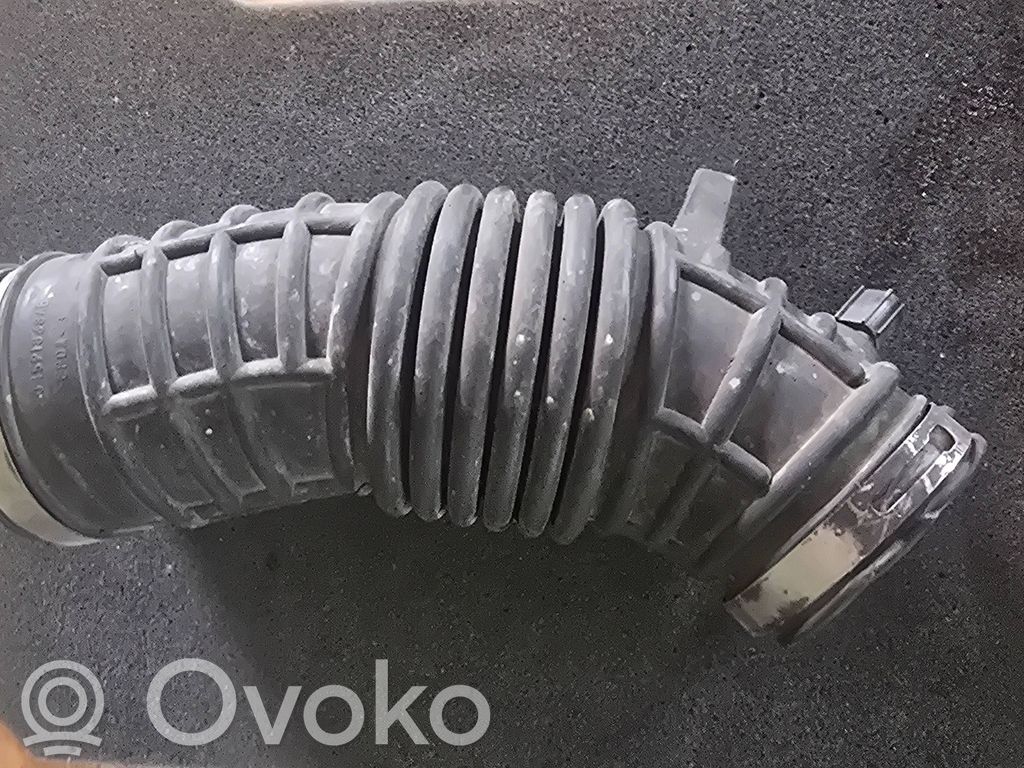 Chrysler 300 - 300C Einzelteil Lufteinlasskanal 