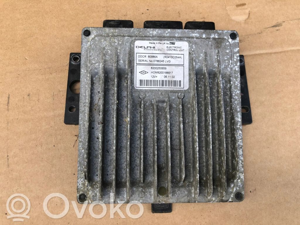 Renault Thalia I Engine control unit/module 