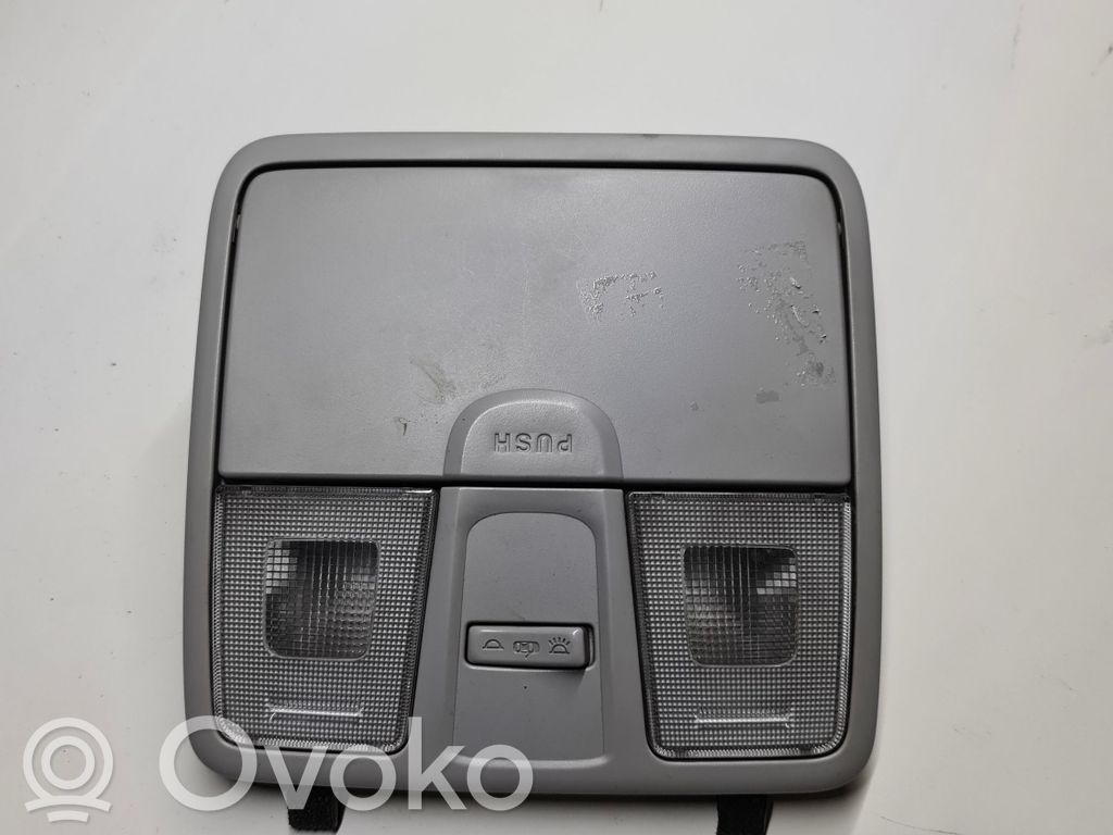 Hyundai i30 Front seat light 