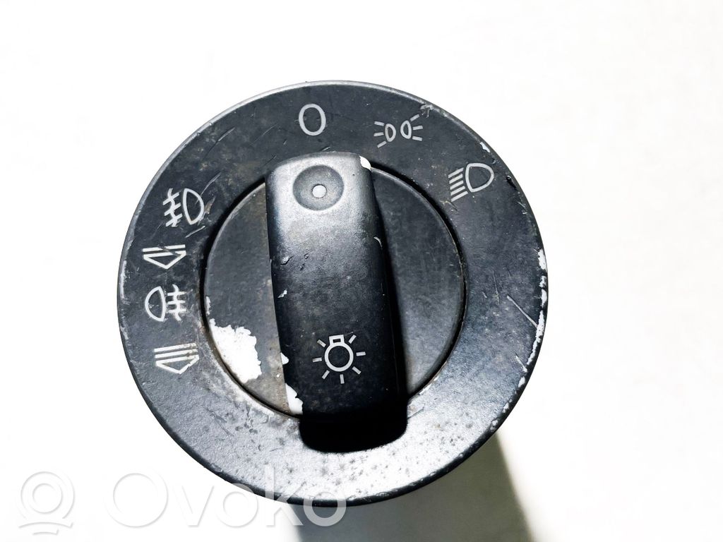 Audi A4 S4 B6 8E 8H Light switch 